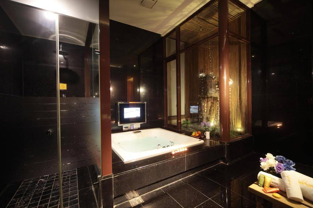 Wehome Motel Đài Nam Ngoại thất bức ảnh