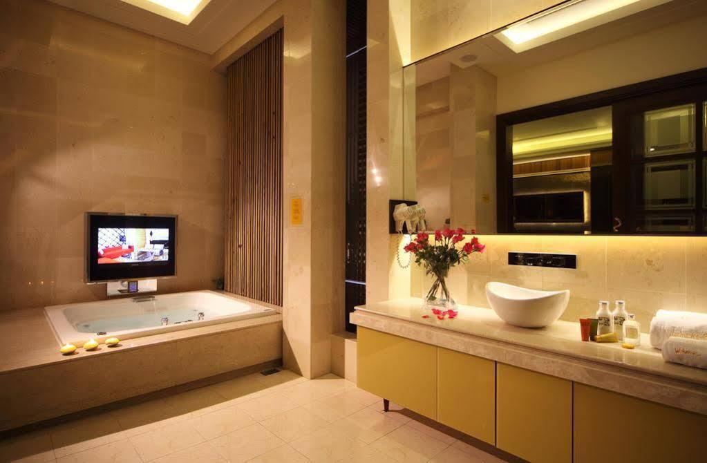 Wehome Motel Đài Nam Ngoại thất bức ảnh