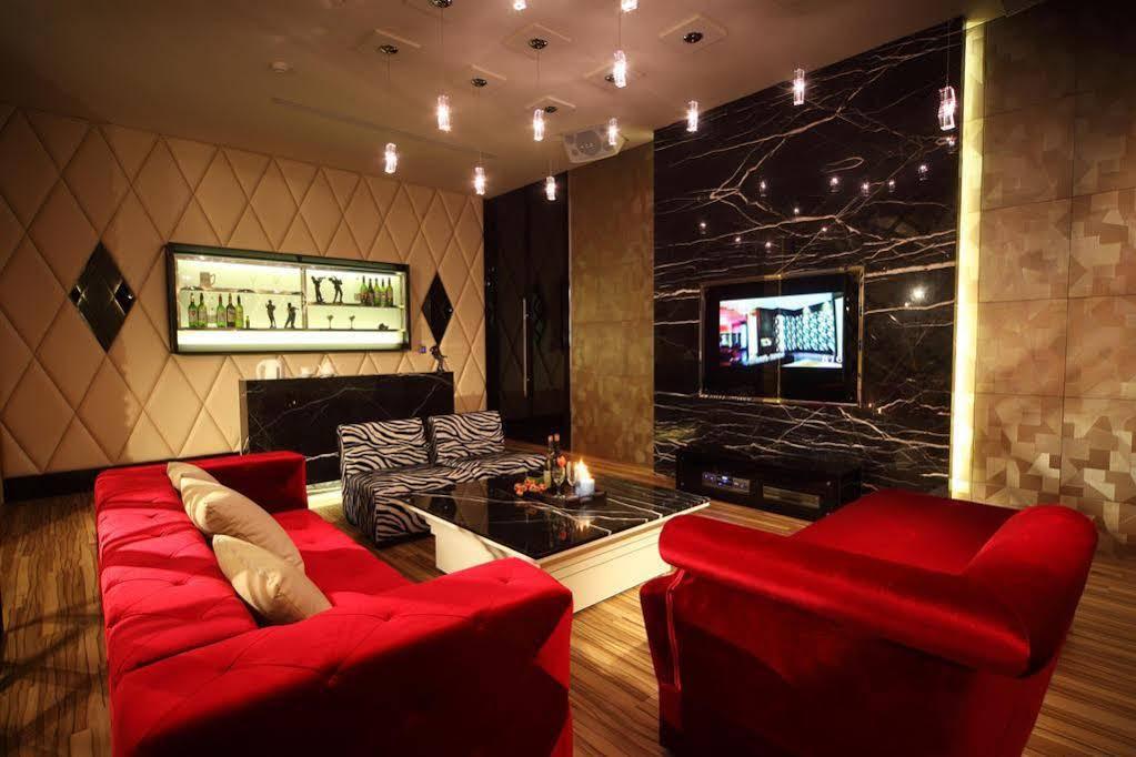 Wehome Motel Đài Nam Ngoại thất bức ảnh