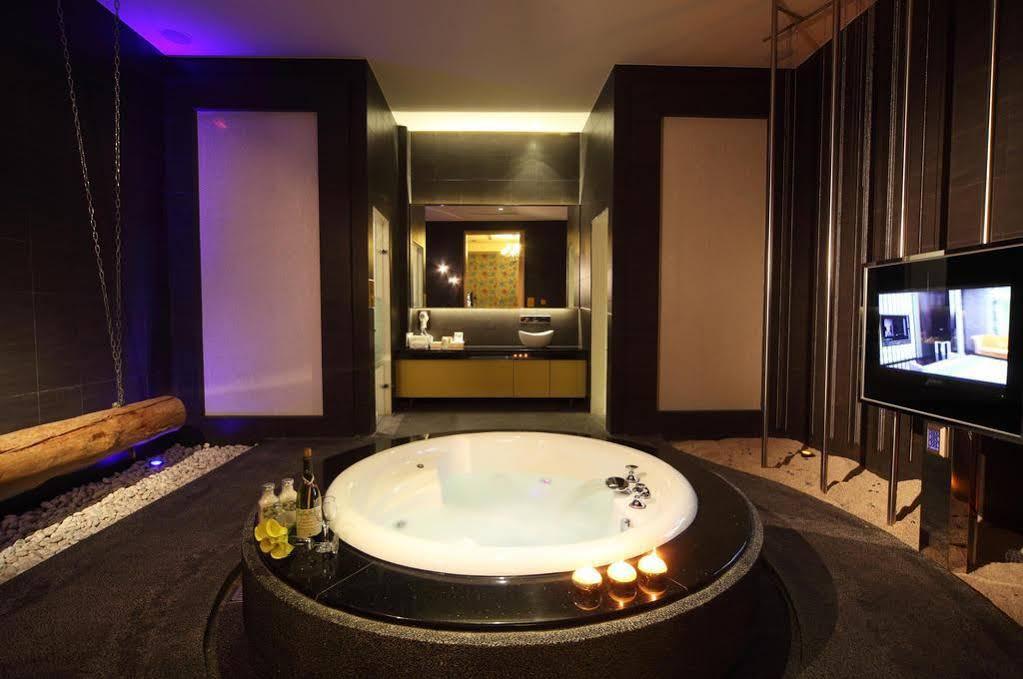 Wehome Motel Đài Nam Ngoại thất bức ảnh